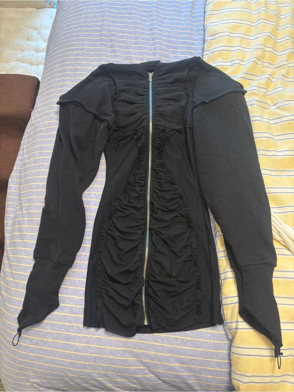 SAMI MIRO VINTAGE OPEN SEAM ZIP HOODIE DRESS IN BLACK BNWT - Picture 2 of 4